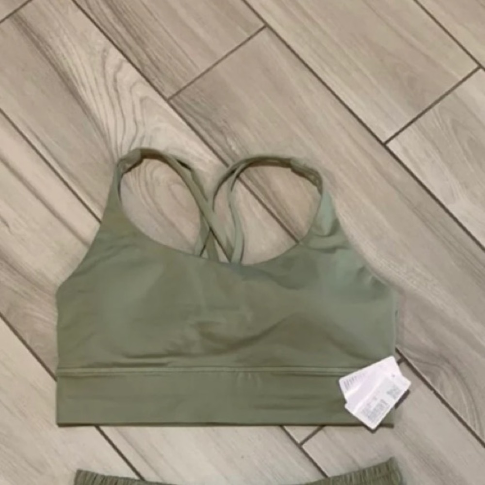 Lululemon Energy Bra Long Line - Picture 3 of 3